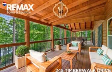Julia Krusac | The Mountain Team Real Estate Team | RE/MAX Town & Country