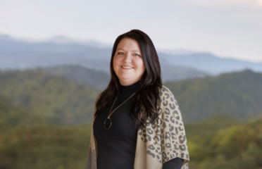 Amy Klassen | The Mountain Team | RE/MAX Town & Country