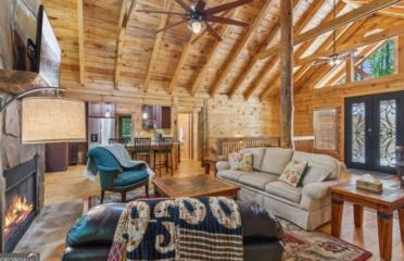 Amy Klassen | The Mountain Team | RE/MAX Town & Country