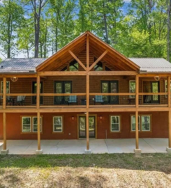 Amy Klassen | The Mountain Team | RE/MAX Town & Country